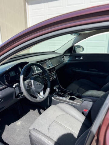2017 Kia Optima LX