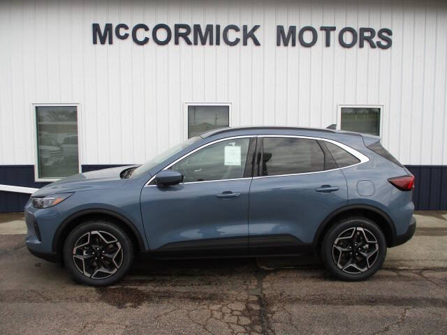 2026 Ford Escape Platinum