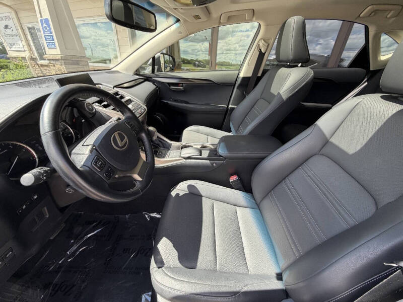 2017 Lexus NX 200t
