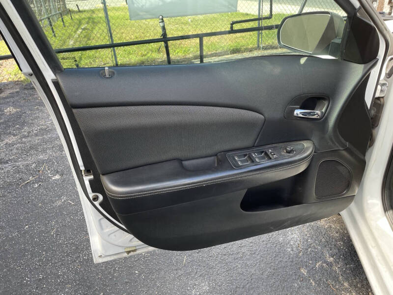 2014 Dodge Avenger SE