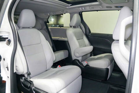 2016 Toyota Sienna