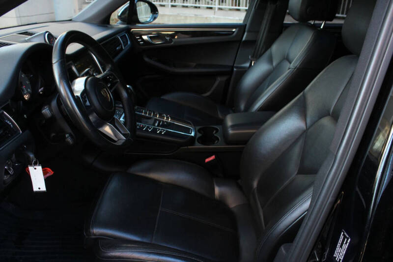 2016 Porsche Macan S