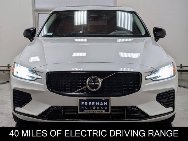 2023 Volvo S60 Recharge T8 Core Dark Theme