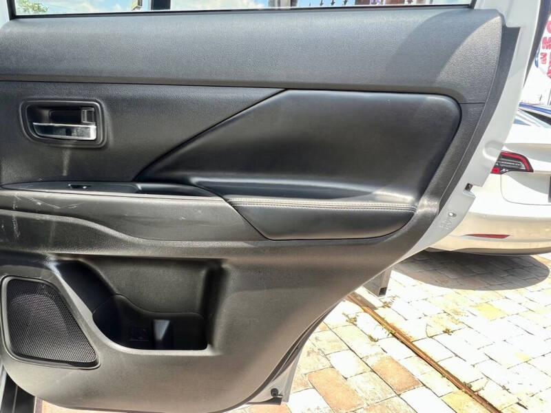 2020 Mitsubishi Outlander SEL