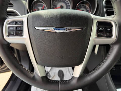 2011 Chrysler 200 Limited