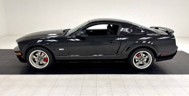 2005 Ford Mustang