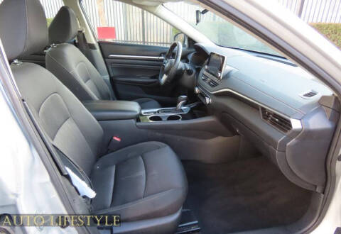 2021 Nissan Altima 2.5 SV