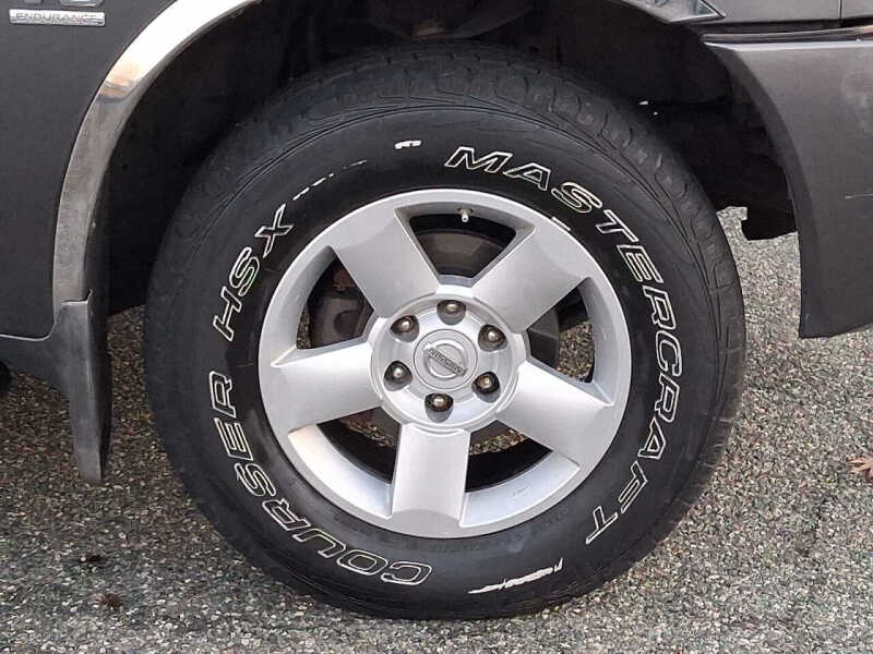 2004 Nissan Titan SE