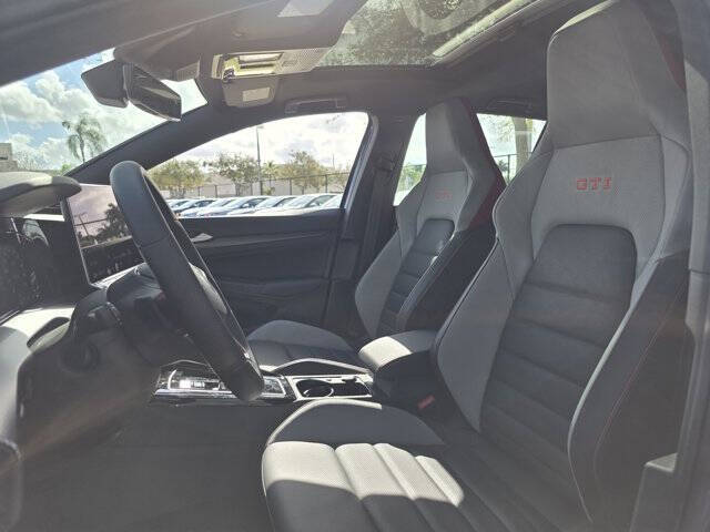 2026 Volkswagen Golf GTI SE