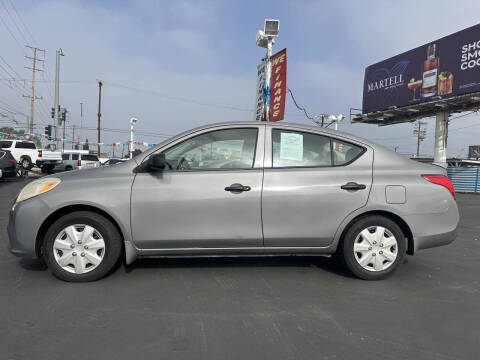 2014 Nissan Versa 1.6 S Plus