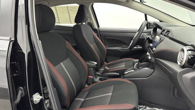 2025 Nissan Versa SR