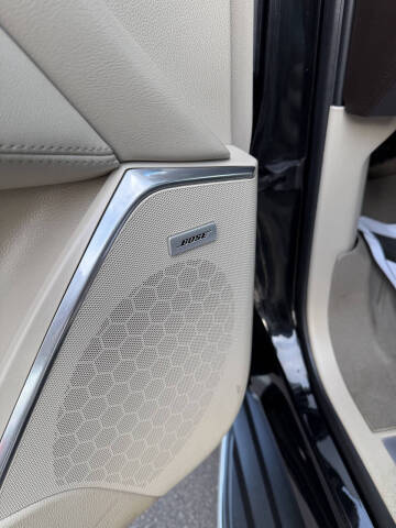 2017 Cadillac Escalade Luxury