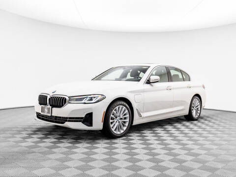 2019 BMW 5 Series for sale at AUTO NATIX in Tulare CA