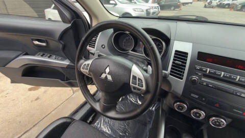 2013 Mitsubishi Outlander SE