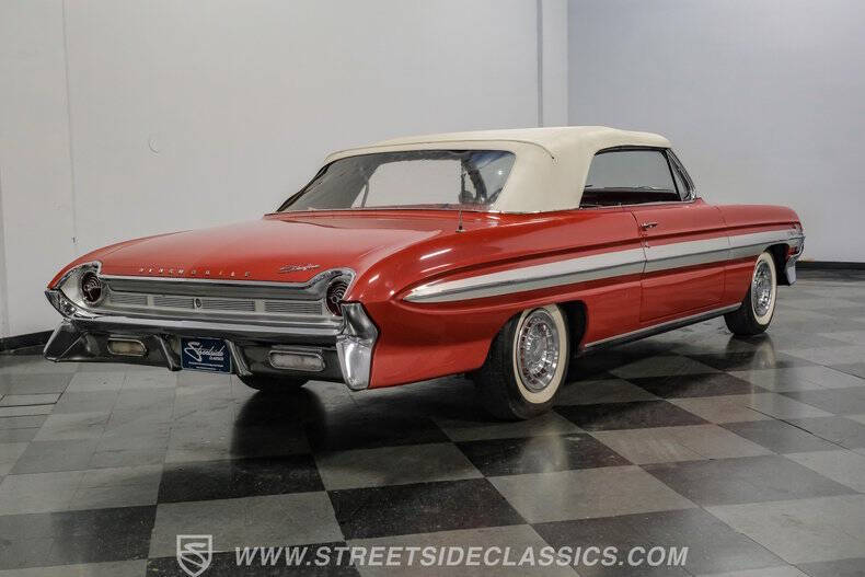 1961 Oldsmobile Starfire