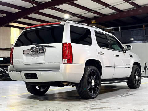 2010 Cadillac Escalade Luxury