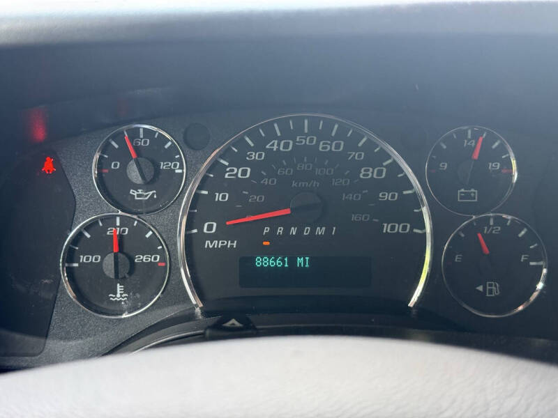 2023 Chevrolet Express 3500