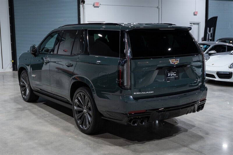 2025 Cadillac Escalade-V