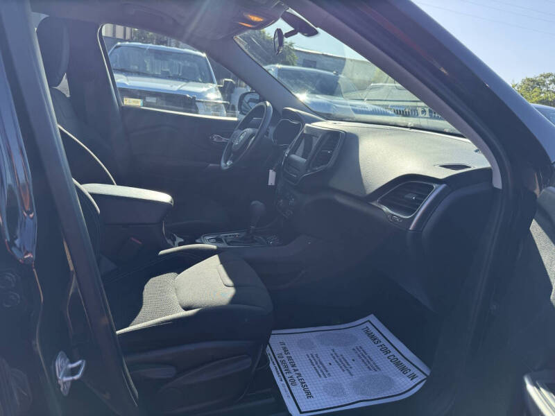 2019 Jeep Cherokee Latitude