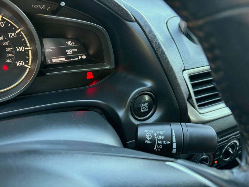 2017 Mazda MAZDA3 Sport