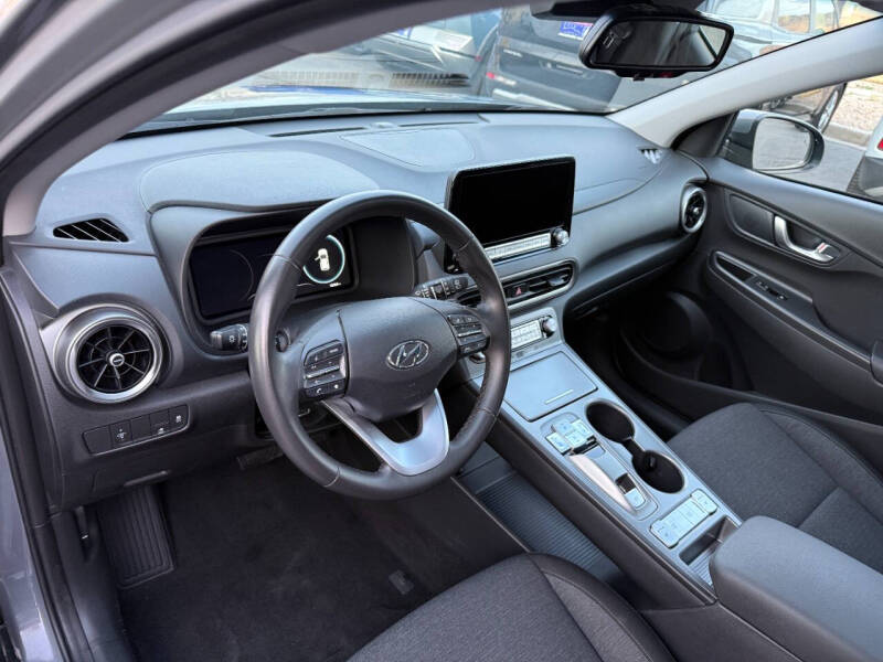 2023 Hyundai Kona Electric SEL