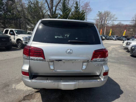 2013 Lexus LX 570