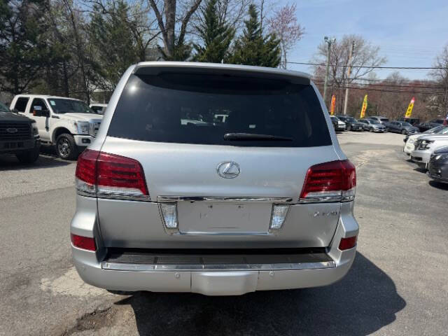 2013 Lexus LX 570