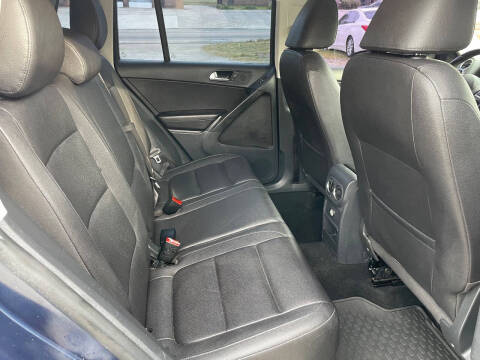 2012 Volkswagen Tiguan SEL