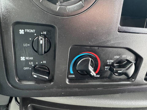 2014 Ford E-350