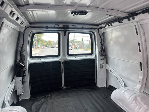 2020 Chevrolet Express 2500