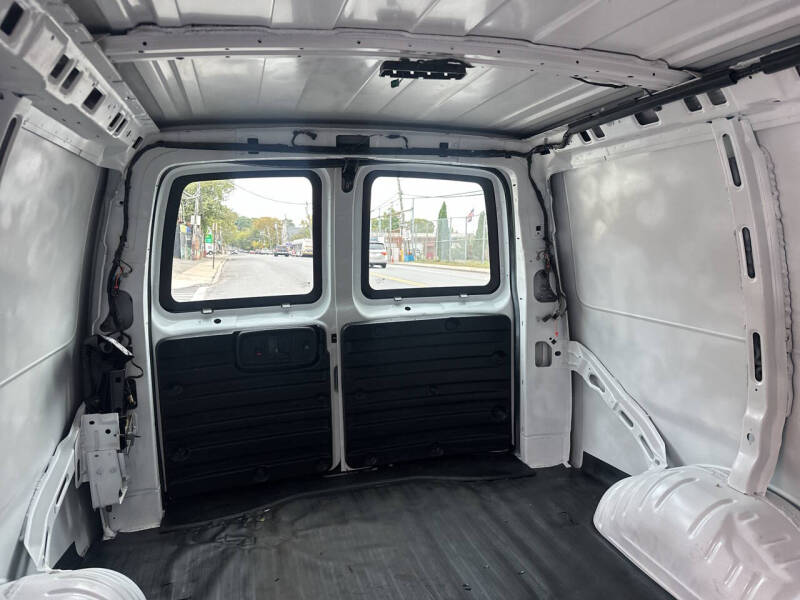 2020 Chevrolet Express 2500