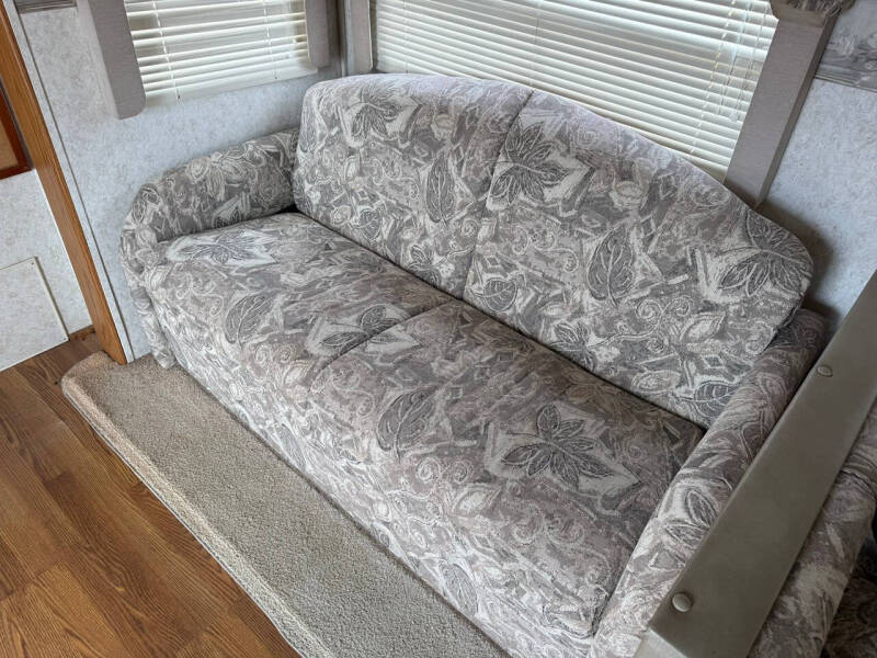 2003 Starcraft Marine 31FK Travel Trailer