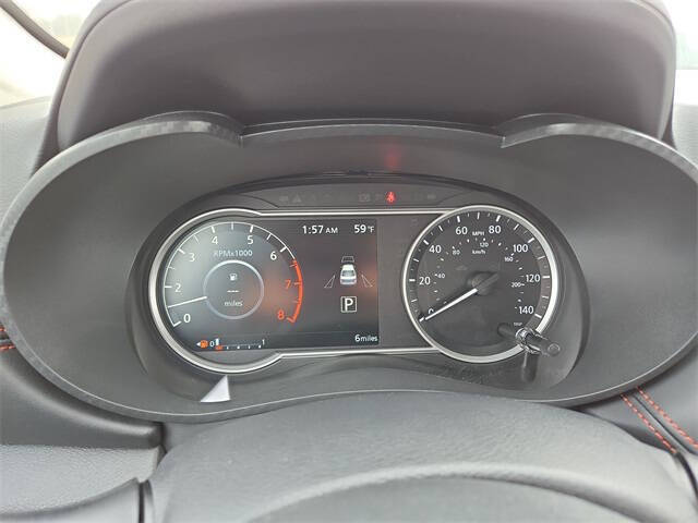 2025 Nissan Versa SR