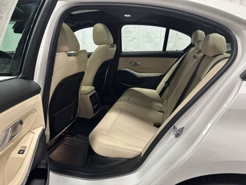 2023 BMW 3 Series 330i xDrive