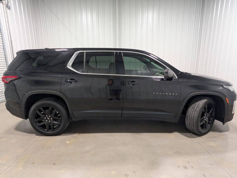 2022 Chevrolet Traverse LS