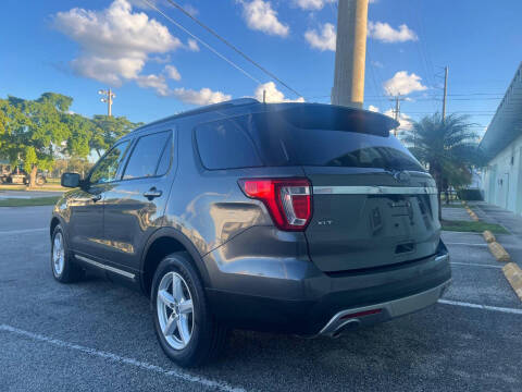 2017 Ford Explorer XLT