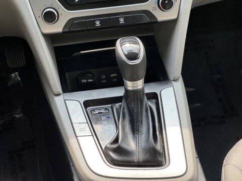 2018 Hyundai Elantra