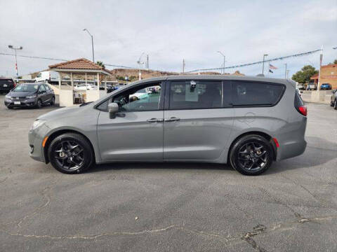 2020 Chrysler Pacifica Touring