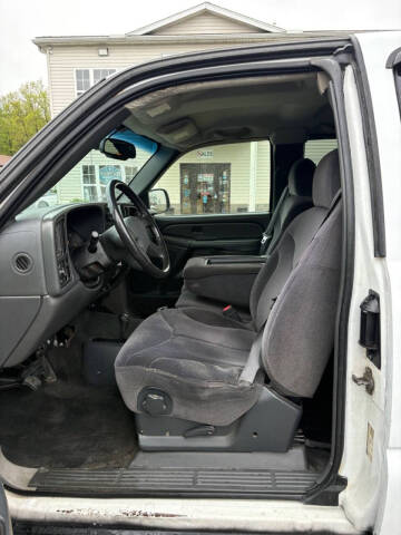 2005 GMC Sierra 2500HD