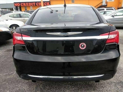 2014 Chrysler 200 Limited