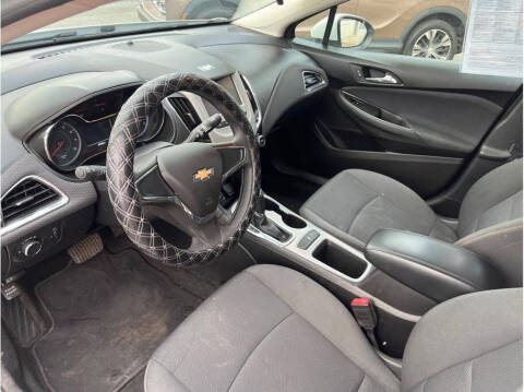 2018 Chevrolet Cruze LS Auto