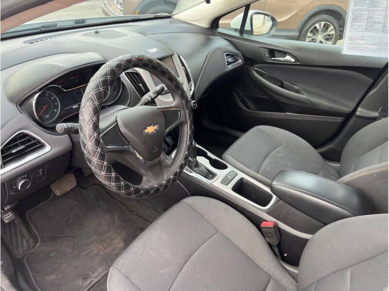 2018 Chevrolet Cruze LS Auto