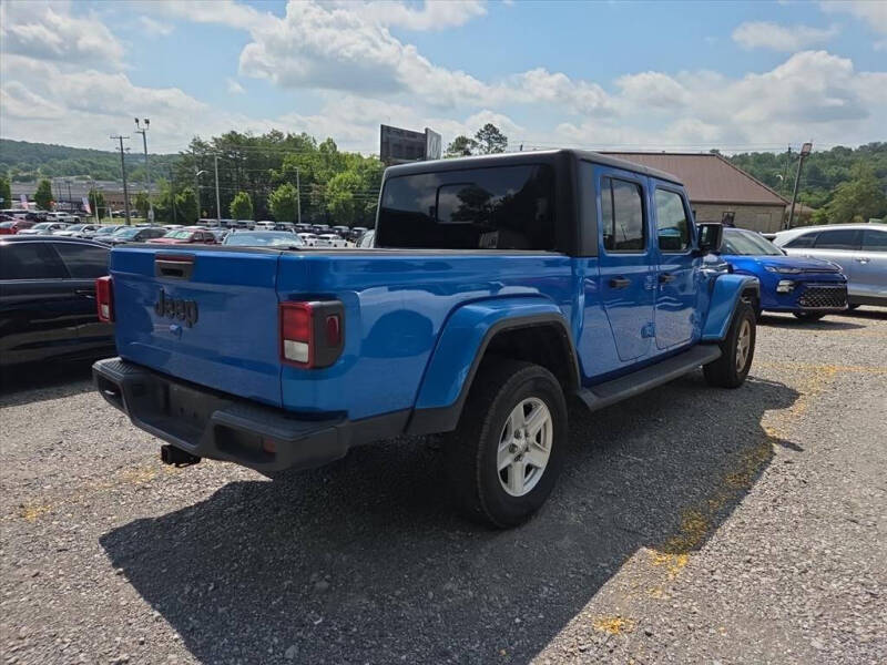 2022 Jeep Gladiator Sport