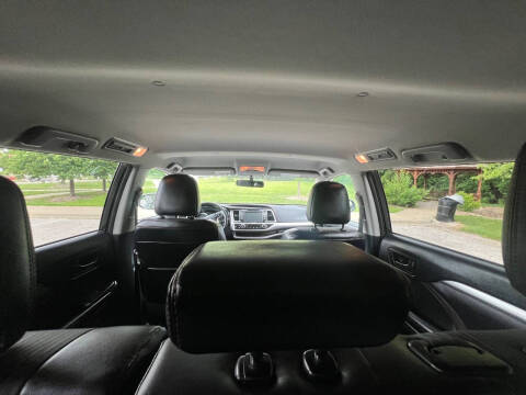2016 Toyota Highlander LE Plus
