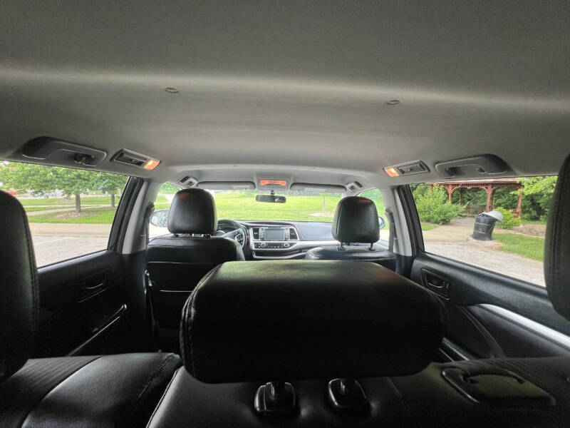 2016 Toyota Highlander LE Plus