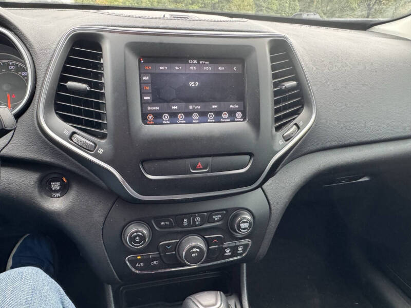 2019 Jeep Cherokee Latitude Plus