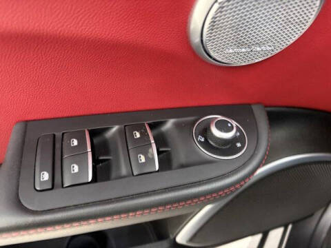 2019 Alfa Romeo Giulia Ti Sport