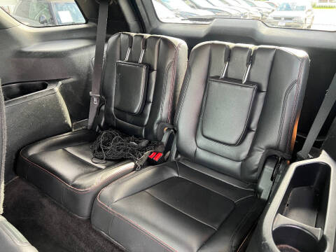 2017 Ford Explorer Sport