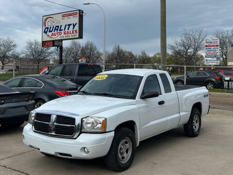 2006 Dodge Dakota for sale at QUALITY AUTO SALES in Wayne MI