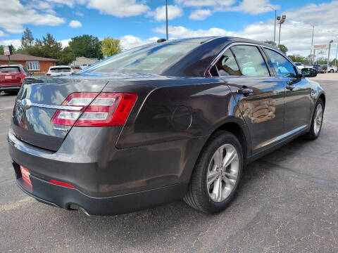 2018 Ford Taurus SE